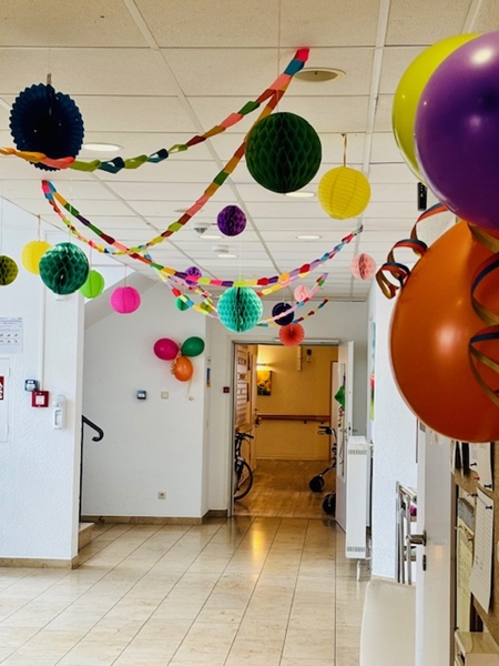 Morgen ist Karnevalsfeier 